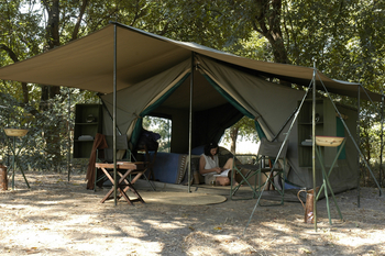 Luangwa Bush Camping Luangwa Bush Camping: Gäste im Zelt