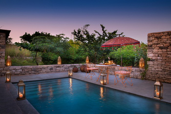 Aramness Aramness: Sekt am Private Plunge Pool