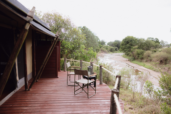 Elewana Sand River Masai Mara Camp Elewana Sand River Masai Mara Camp: Blick ins Flussbett