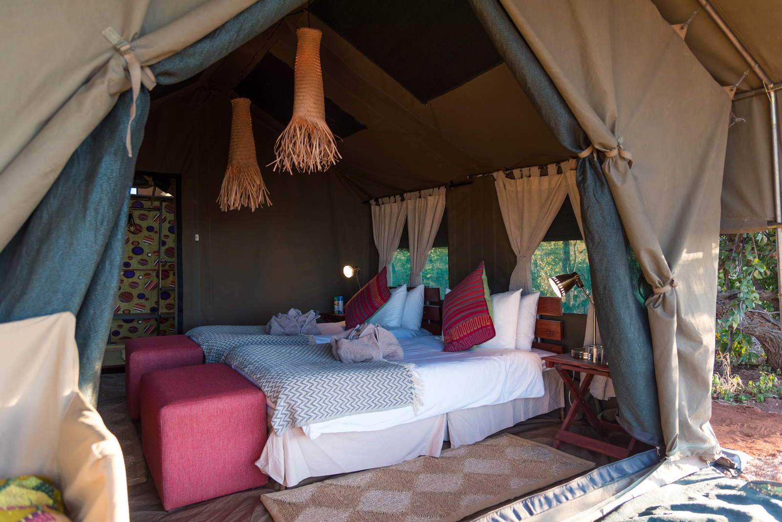 Hwange Bush Camp Hwange Bush Camp: Blick in ein Zelt