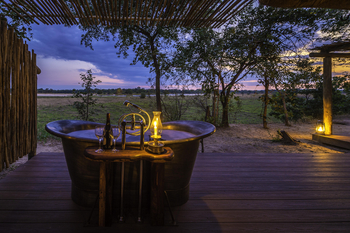 Zungulila Bushcamp: Badewanne