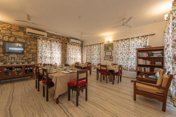 Bera Safari Lodge: Restaurant