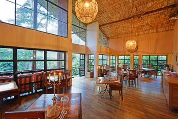 Mahogany Springs Safari Lodge: Küche