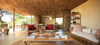 Kavinga Safari Camp: Lounge und Speisebereich