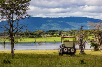 Lake Manze Camp: Seelandschaft