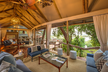 Shinde Lodge Shinde Lodge: Lounge Weitwinkel