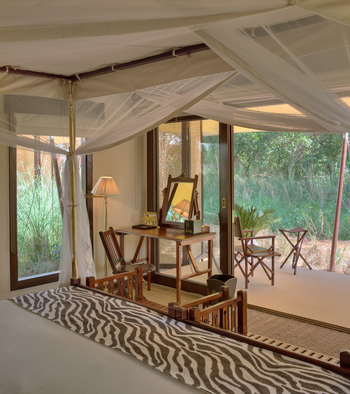 Sujan Sher Bagh: Tented Jungle Suite - Schreibtisch