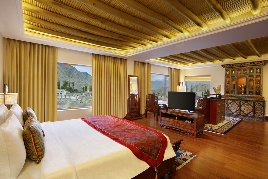 The Grand Dragon Hotel