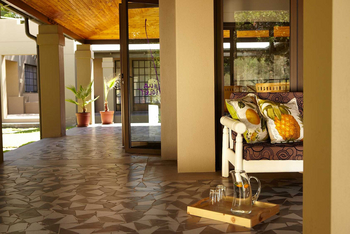 Villa Violet: Eingang