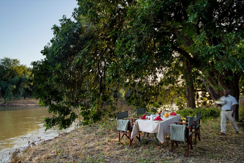 Mana River Camp Mana River Camp: Essen und Trinken