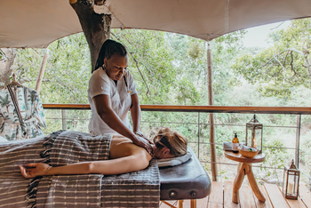 Mara Toto Tree Camp: Massage