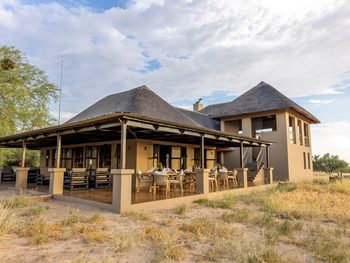 The Dune Camp: Restaurant