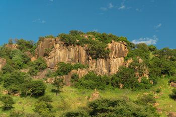 Elewana Serengeti Pioneer Camp: Felsen in Campnähe