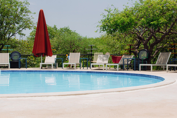 Etosha Safari Camp: Swimming Pool