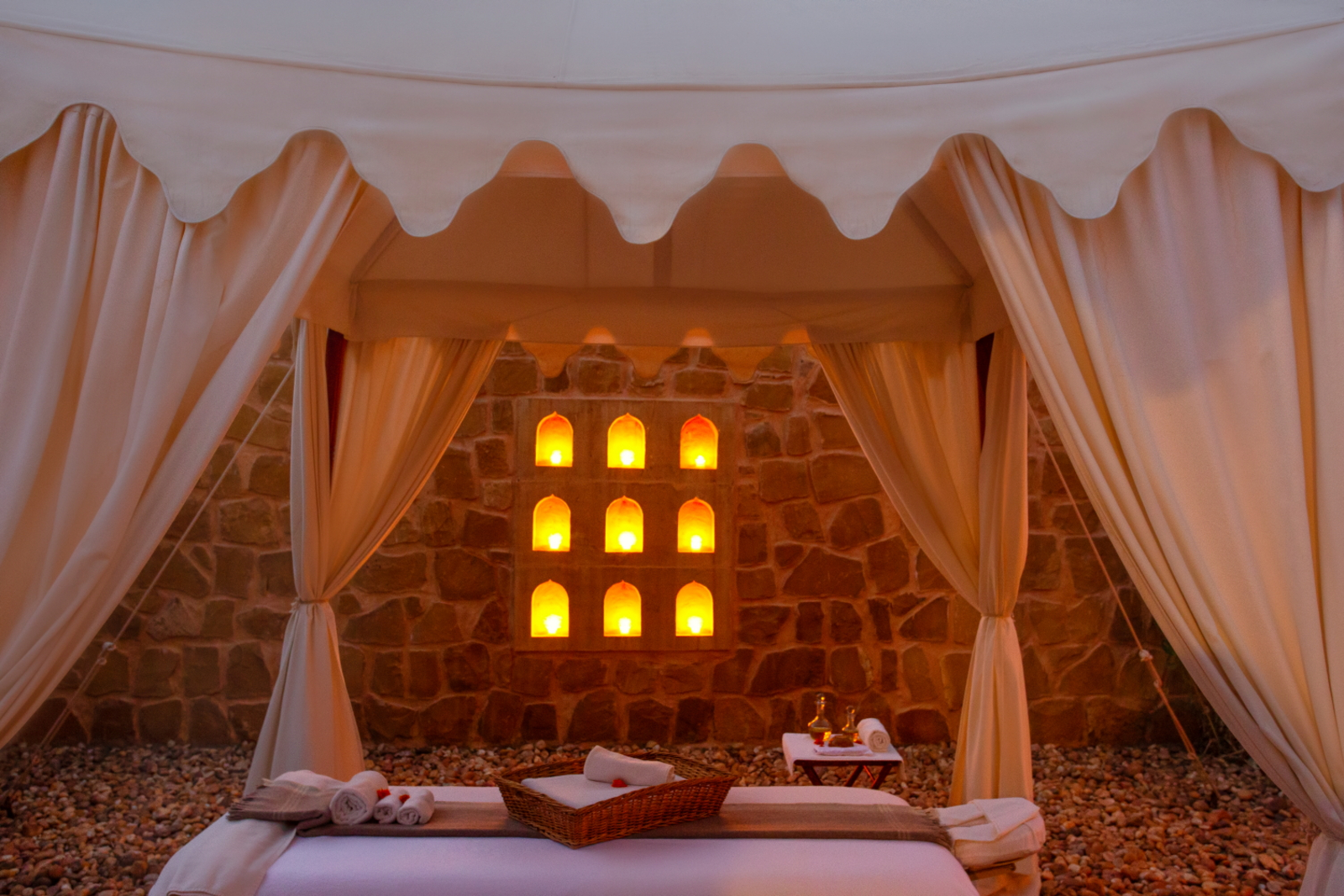 Sujan The Serai Sujan The Serai: Spa Bereich am privaten Pool