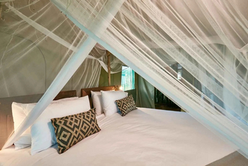 Mogogelo Camp Mogogelo Camp: Gästezelt - Innenansicht