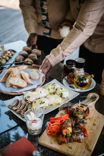 Muzimu Lodge: Deftige Speisen