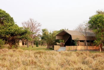 Shoebill Island Camp Shoebill Island Camp: Gästezelt auf Zementplattform