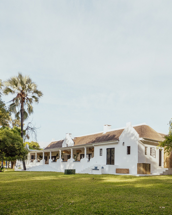 Grays Eden Sanctuary: Front