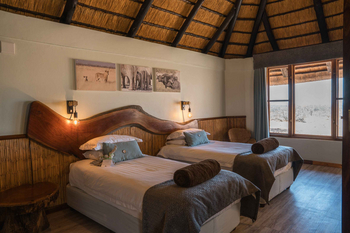 Kalahari Bushbreaks: Geräumiges Zimmer