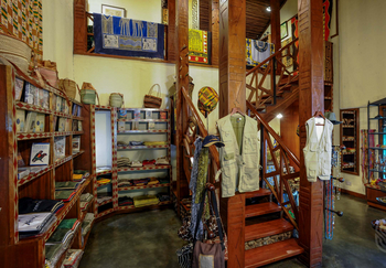 Ngorongoro Serena Safari Lodge: Souvenir Shop