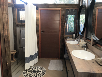 Splash Camp: Doppelwaschtisch