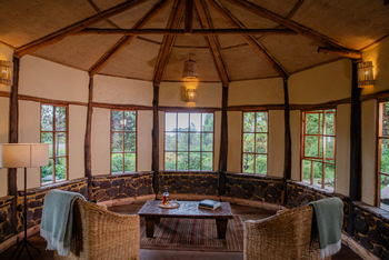 Volcanoes Mount Gahinga Lodge: Sun Room