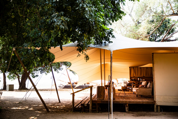 Little Ruckomechi Camp: Zelt in der Natur