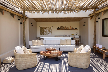 Lolelunga Private Reserve: Heller Loungebereich