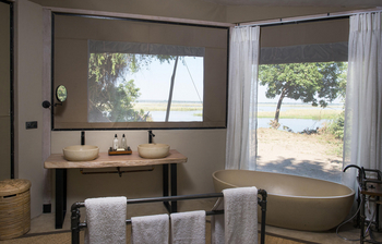 Sausage Tree Camp: Kigelia House