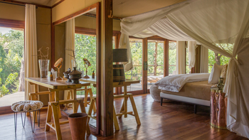 Legendary Mwiba Lodge: Interieur mit lackierten Dielen