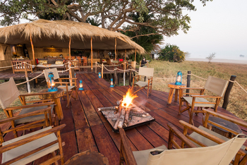 Mukambi Busanga Plains Camp: Feuerdeck