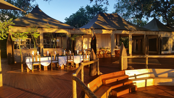 Nambwa Tented Lodge: Sunken Lounge