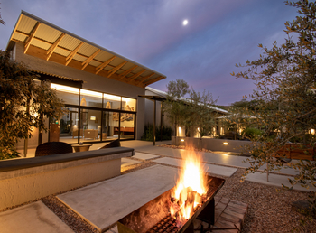 The Elegant Guesthouse: Innenhof