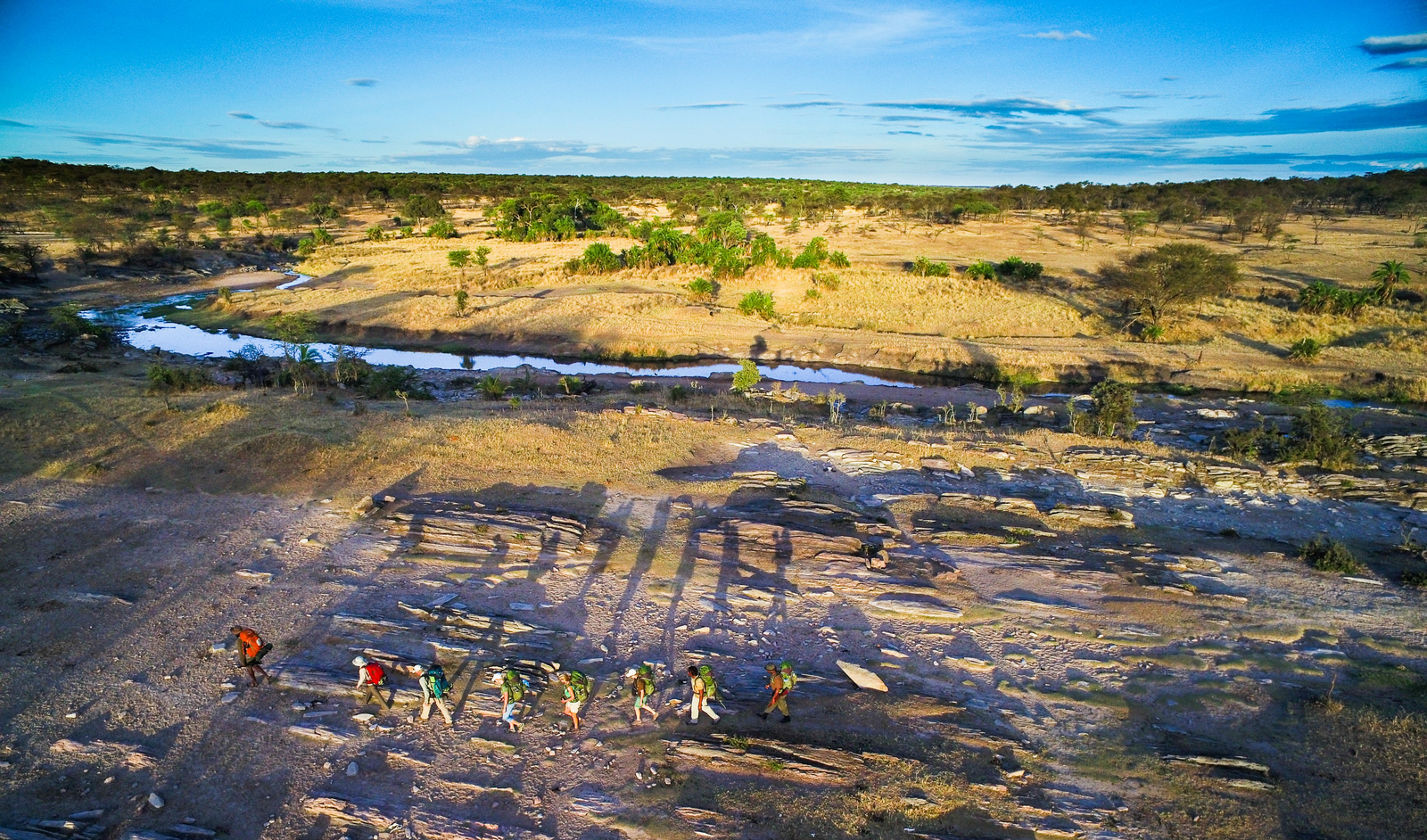 Wayo Serengeti Green Camp Wayo Serengeti Green Camp: Wanderung am Fluss