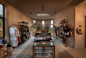 andBeyond Suyian Lodge: Souvenir Shop