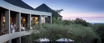 Four Seasons Safari Lodge: Blick von der Galerie