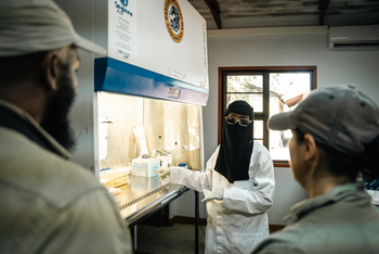 Gorongosa Safaris: Mitarbeiter im EO Wilson Lab