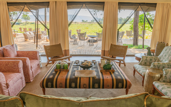 Little Governors' Camp Little Governors' Camp: Blick auf die Terrasse