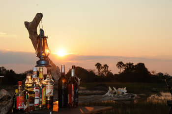 Macatoo Camp: Sundowner Bar