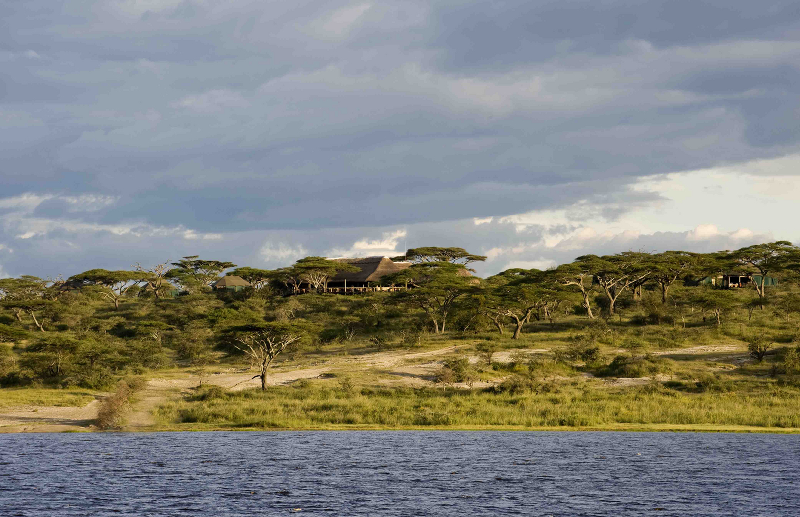 Masek Tented Lodge Masek Tented Lodge: Landschaft nahe der Lodge