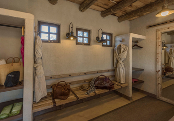 Onguma The Fort: Bush Suites