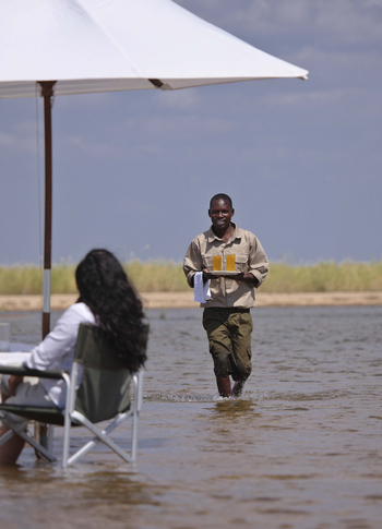 Sausage Tree Camp: Fluss-Barman