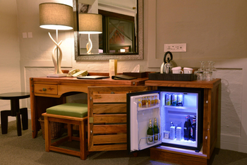 Victoria Falls Safari Lodge Victoria Falls Safari Lodge: Minibar