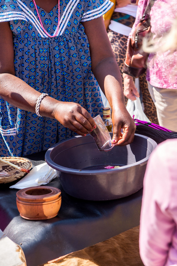 Etosha King Nehale Lodge Etosha King Nehale Lodge: Cultural Experience