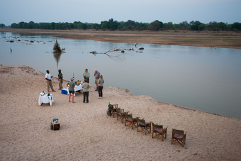 Time + Tide South Luangwa Time + Tide South Luangwa: Sundowner