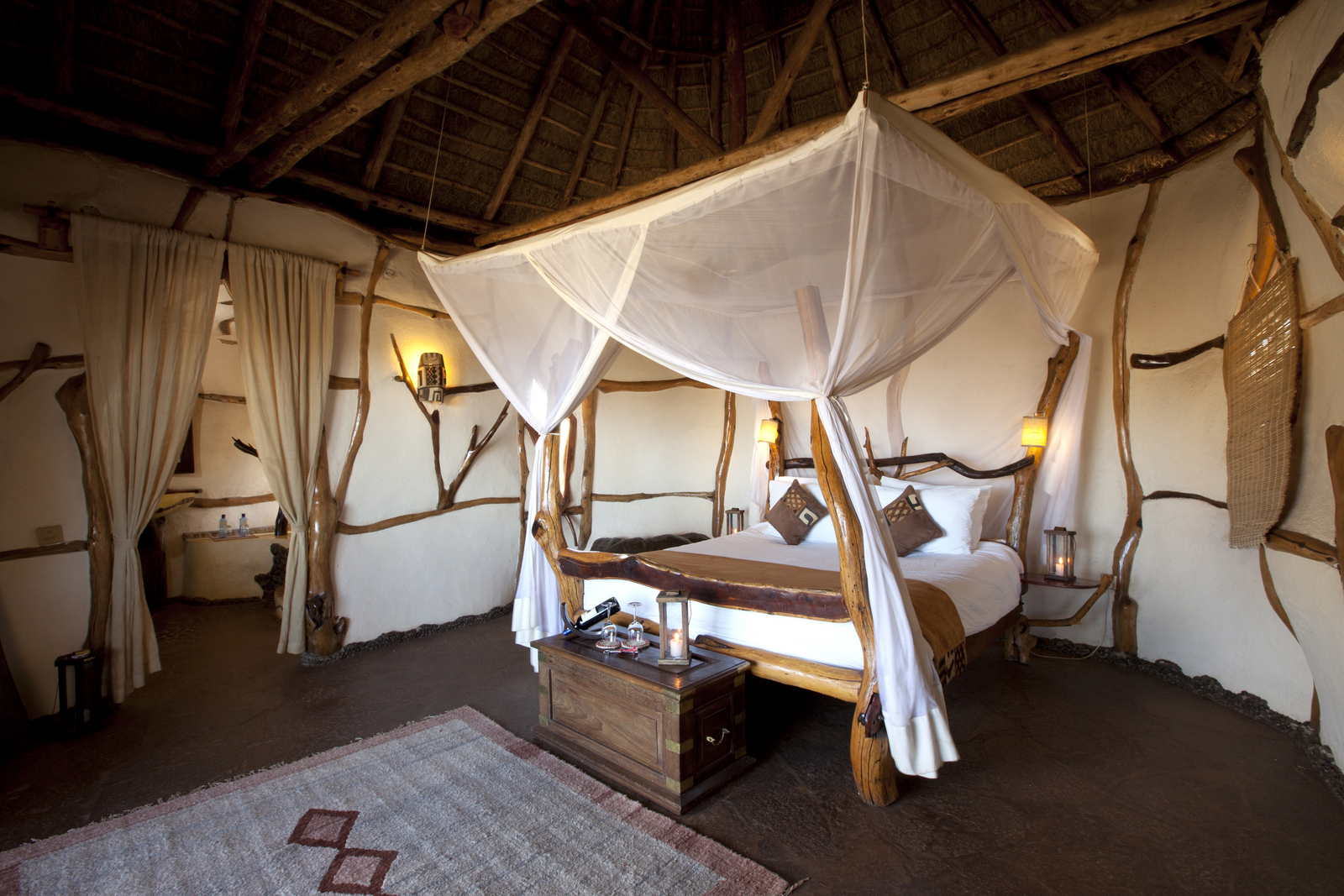 Elerai Camp Elerai Camp: Doppelbett mit Moskitonetz