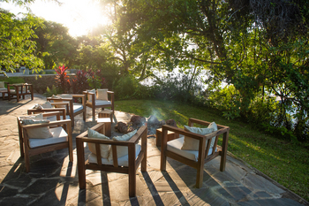 Kanyemba Lodge: Sessel auf der Terrasse