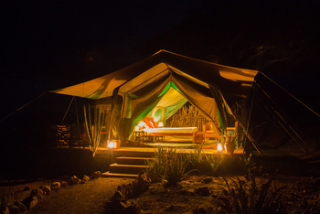 Kidepo Savannah Lodge: Safarizelt bei Nacht