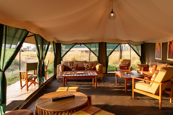 Little Moru Camp: Lounge